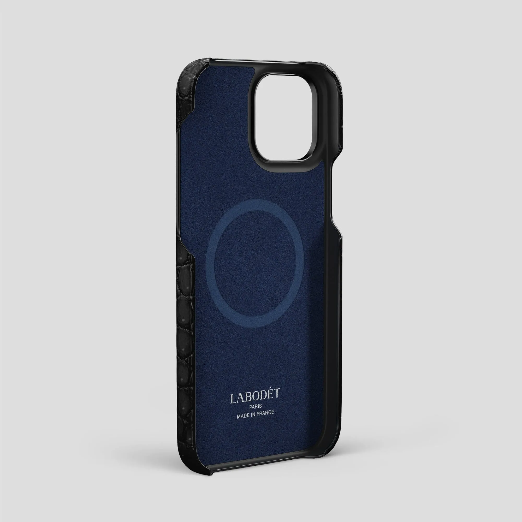 Classic Case With Carbon Skull For iPhone 14 Pro Max In Porosus Crocodile