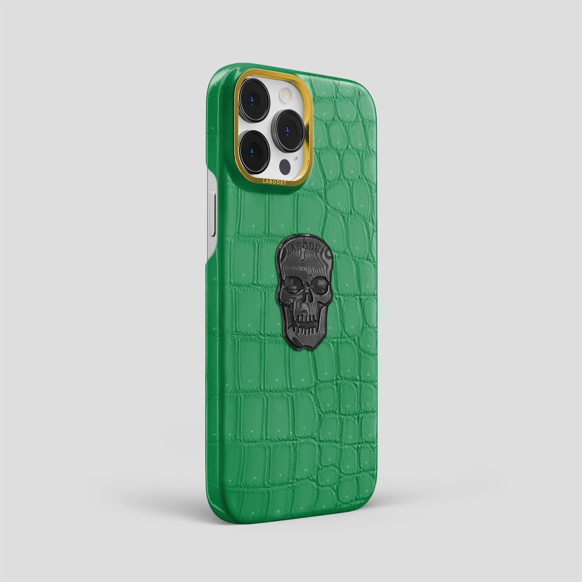 Classic Case With Carbon Skull For iPhone 14 Pro Max In Porosus Crocodile