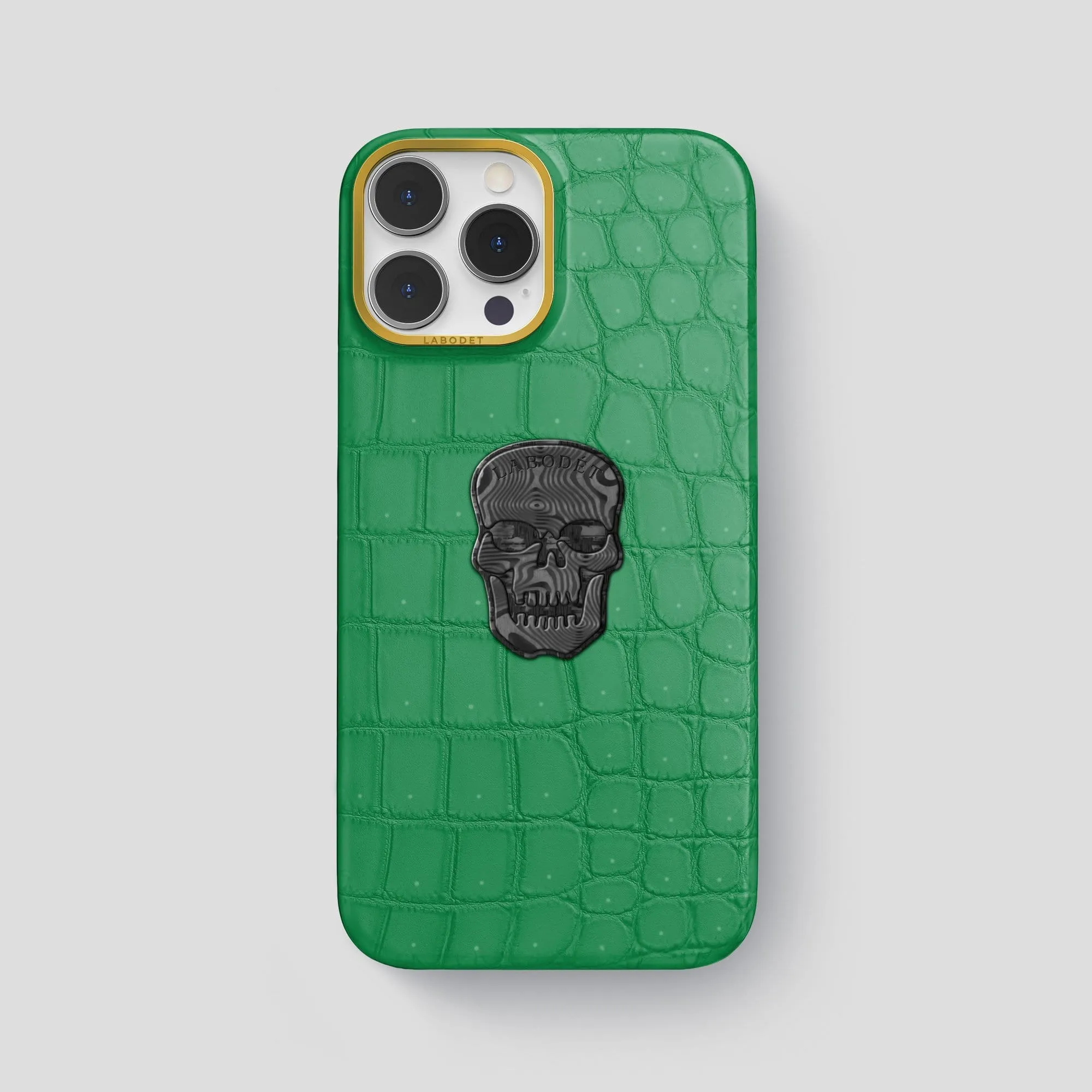 Classic Case With Carbon Skull For iPhone 14 Pro Max In Porosus Crocodile