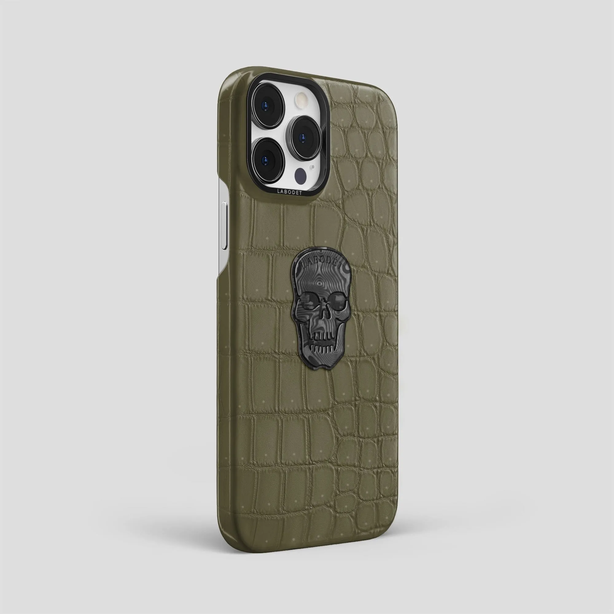 Classic Case With Carbon Skull For iPhone 14 Pro Max In Porosus Crocodile
