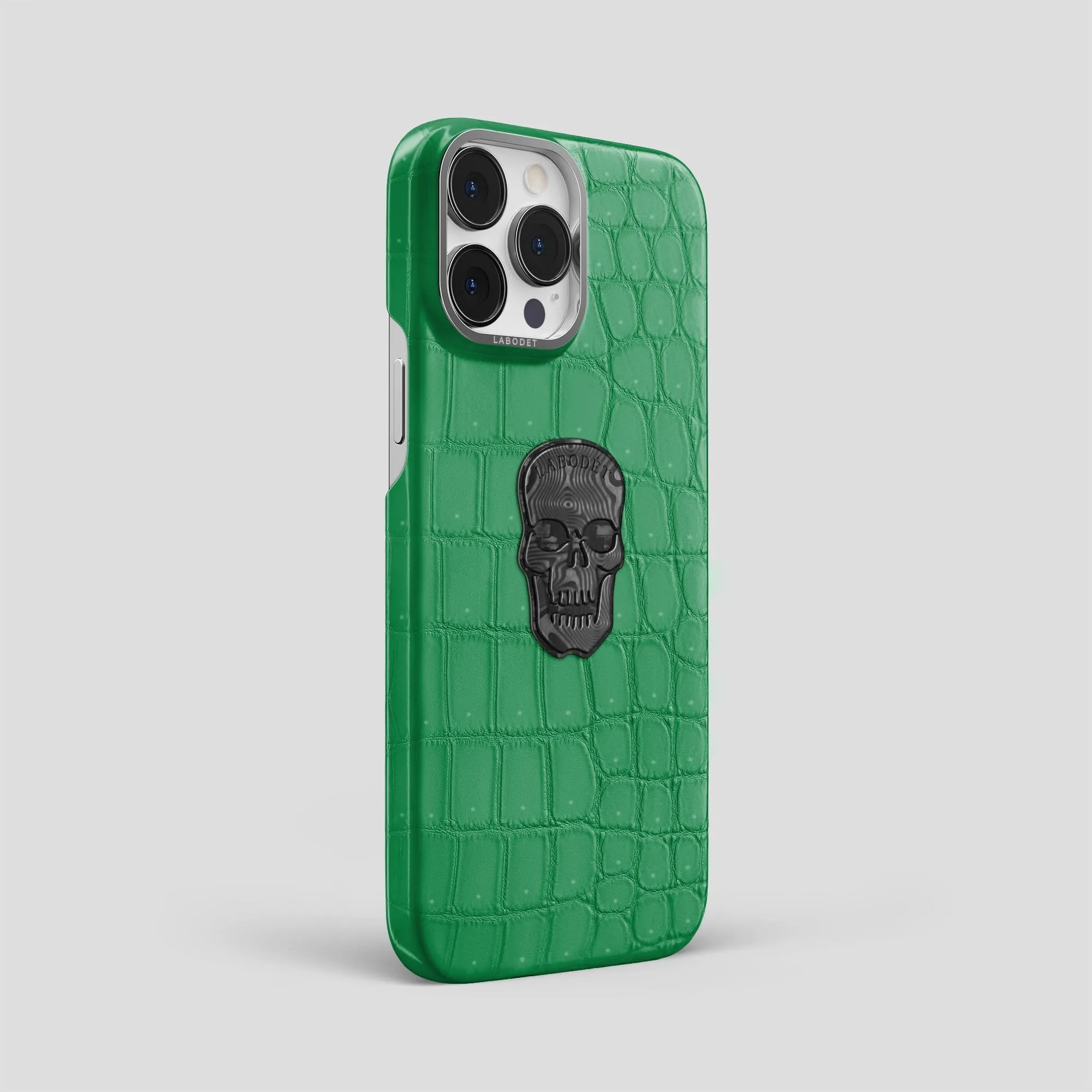 Classic Case With Carbon Skull For iPhone 14 Pro Max In Porosus Crocodile