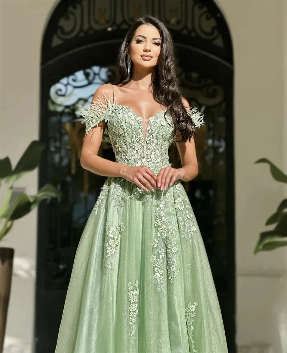 Elegant Sleeveless Side High Split Lace Embroidery Evening Dress