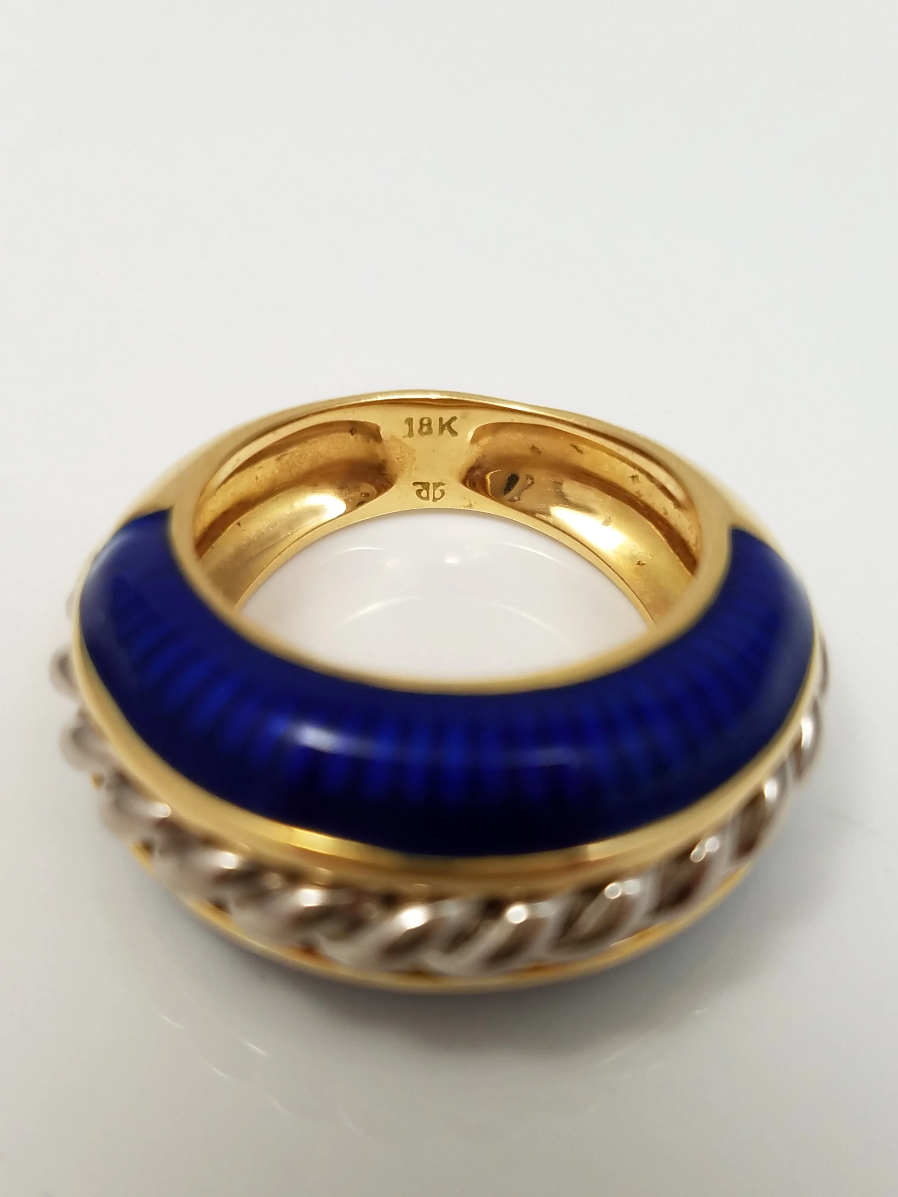 Eye Catching 18k Two Tone Gold Blue Enamel Ring