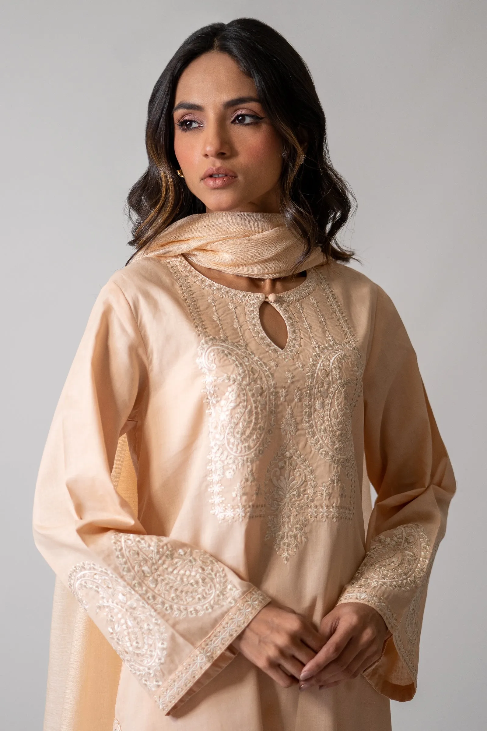 Intricate 3 piece