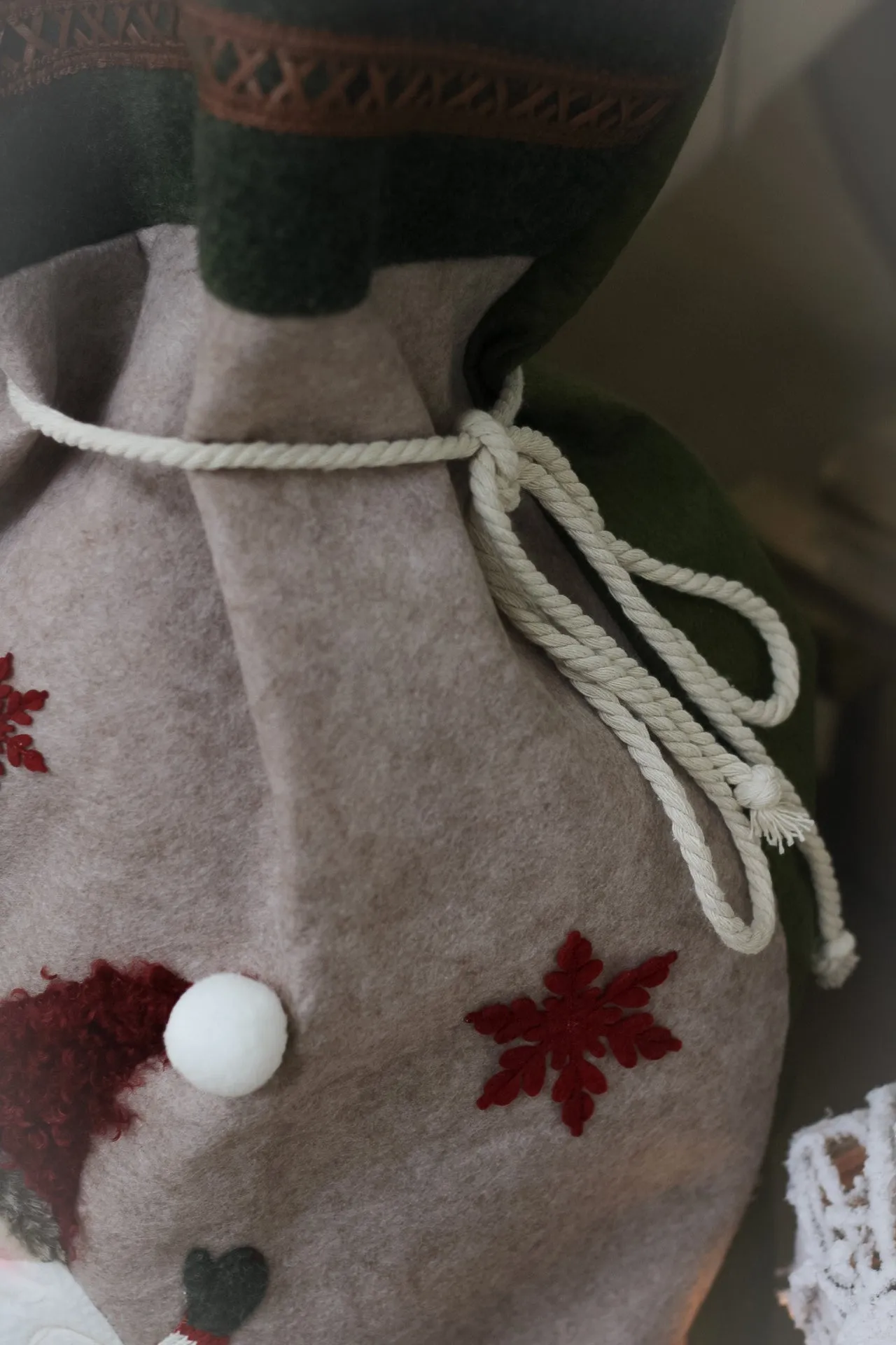 Jolly Santa Present Sack
