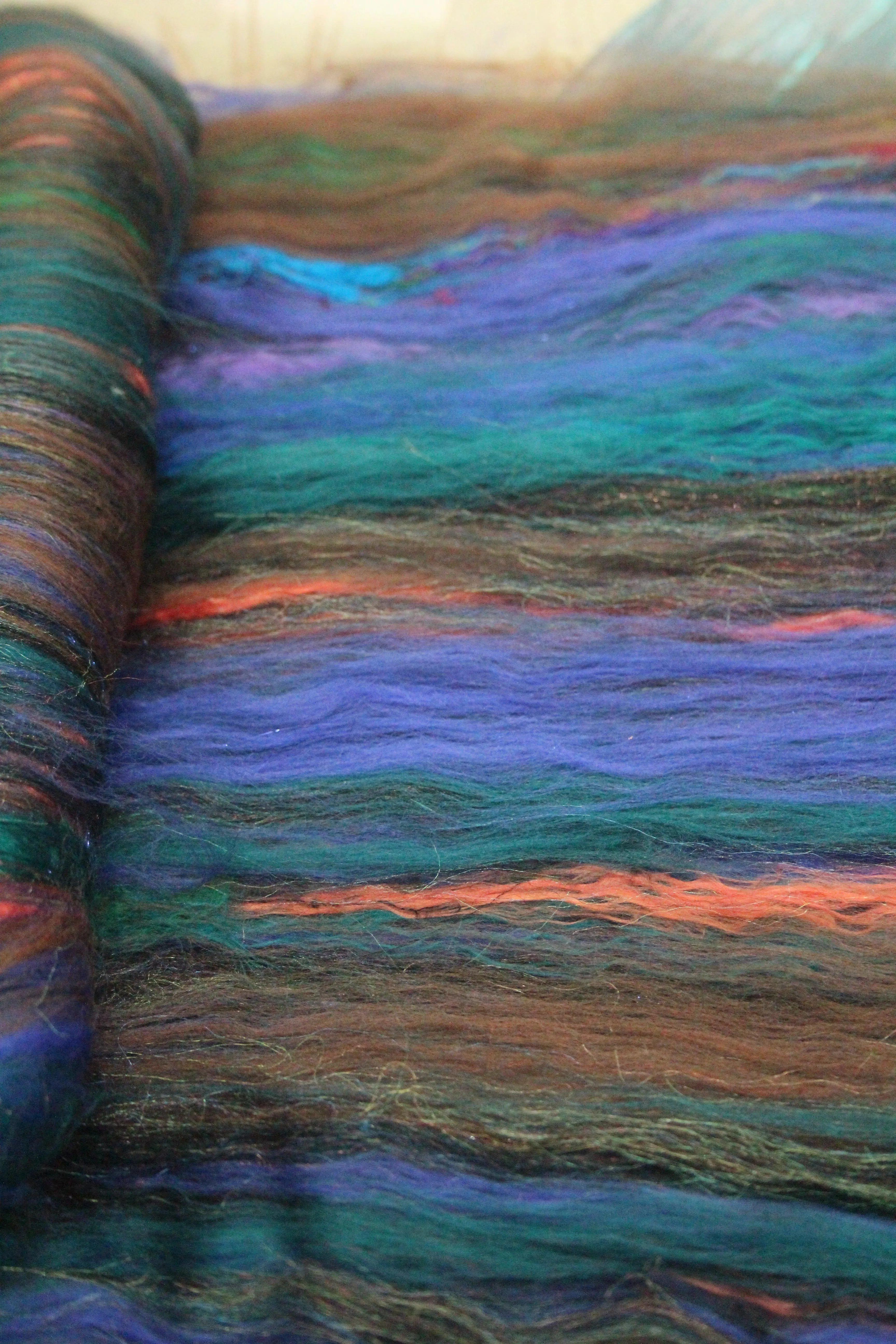 Merino Art Batt  - Black Brown Ultra-violet Green - 83 grams 2.9 oz - Wool for felting, spinning and weaving