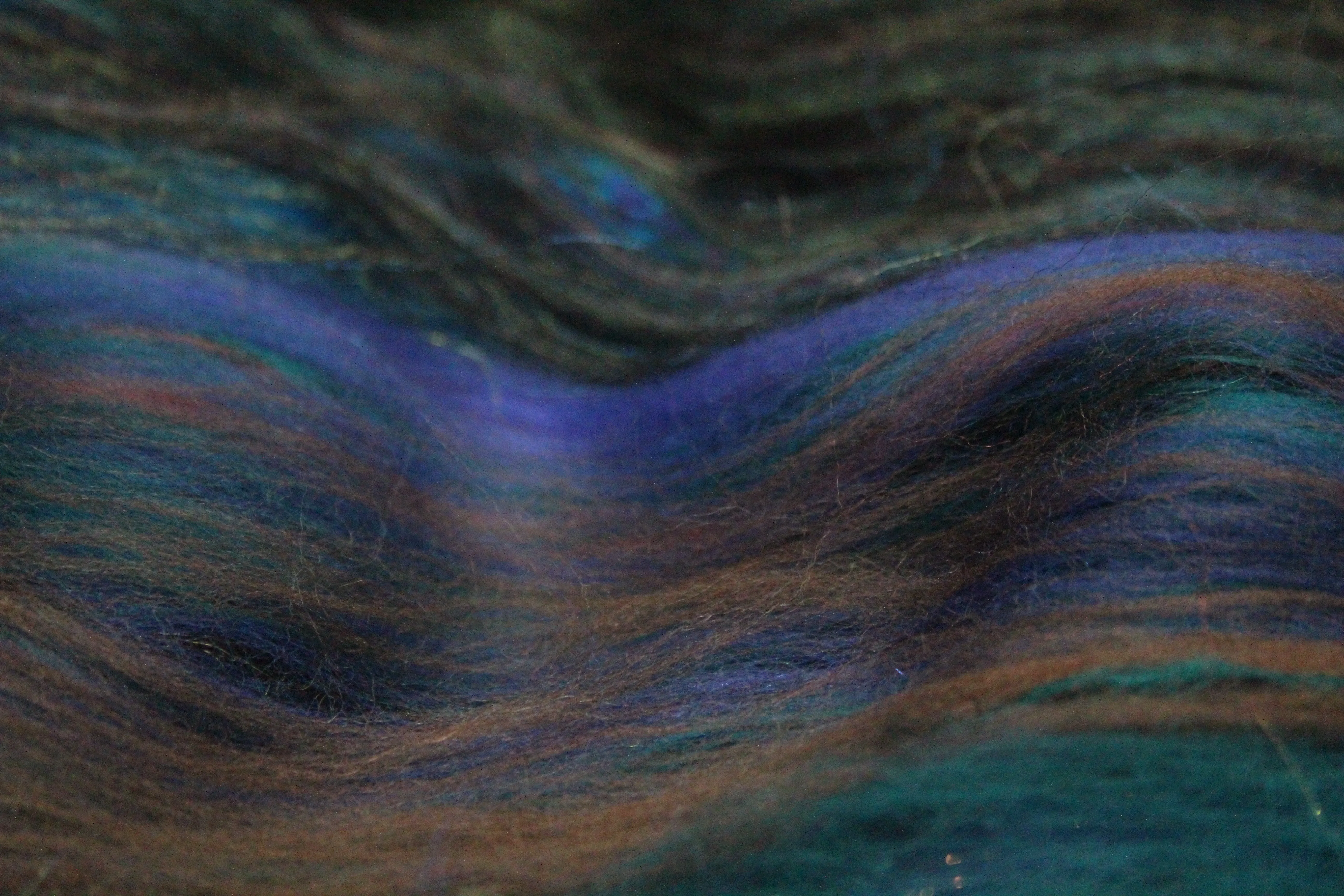 Merino Art Batt  - Black Brown Ultra-violet Green - 83 grams 2.9 oz - Wool for felting, spinning and weaving
