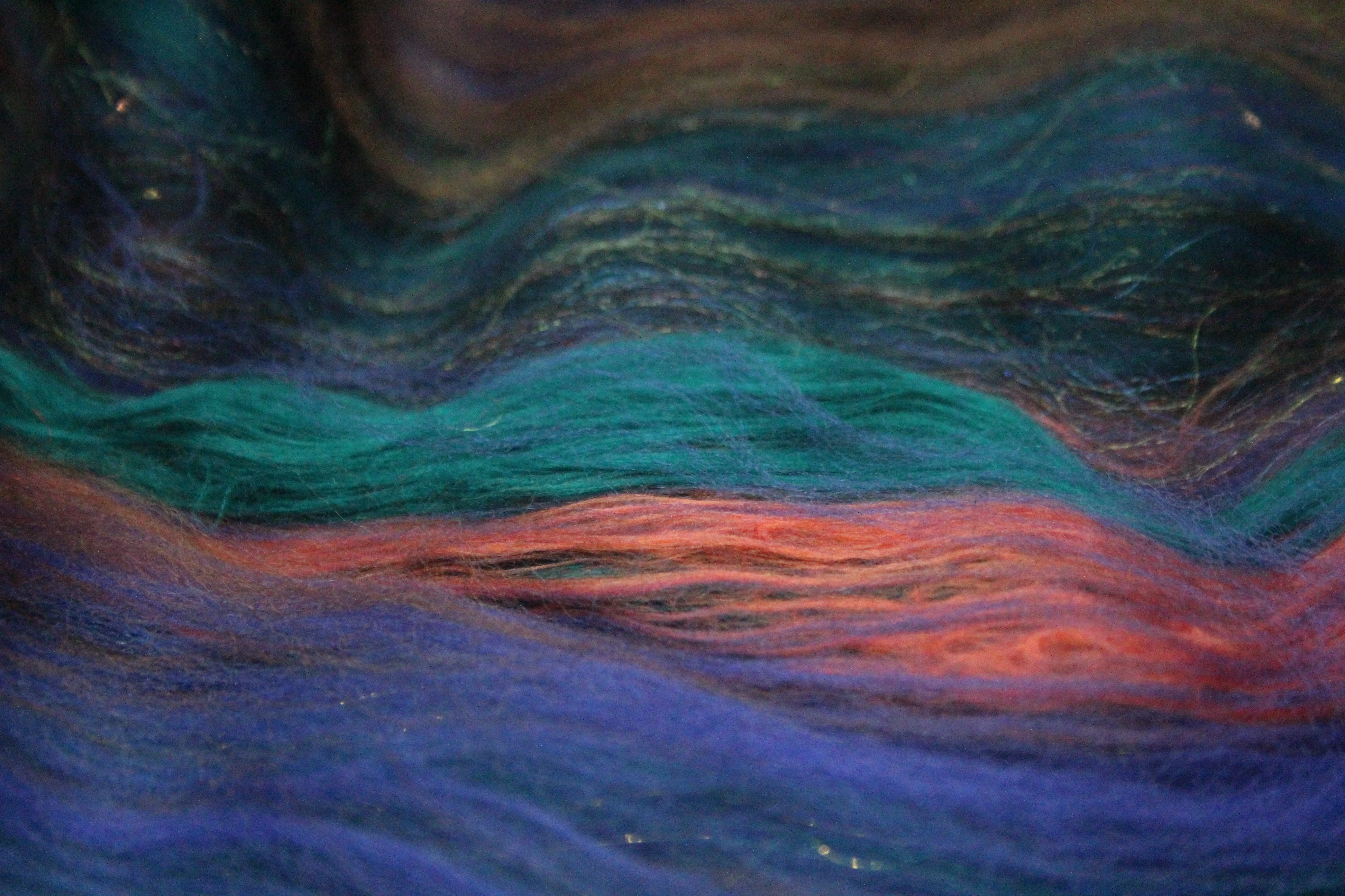 Merino Art Batt  - Black Brown Ultra-violet Green - 83 grams 2.9 oz - Wool for felting, spinning and weaving