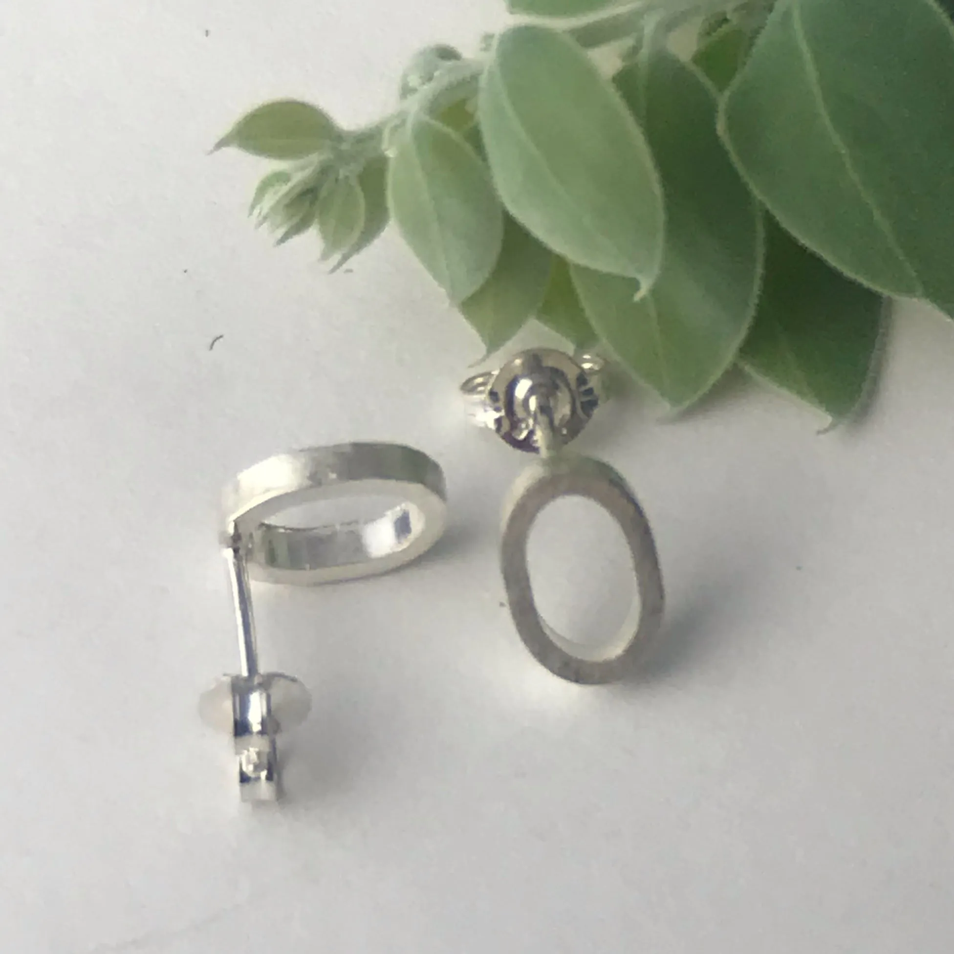 Oval hole Silver studs