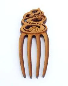 Rimu Maori Manaia Heru Comb