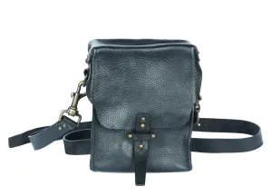 STRAPED LEATHER CAMERA BAG