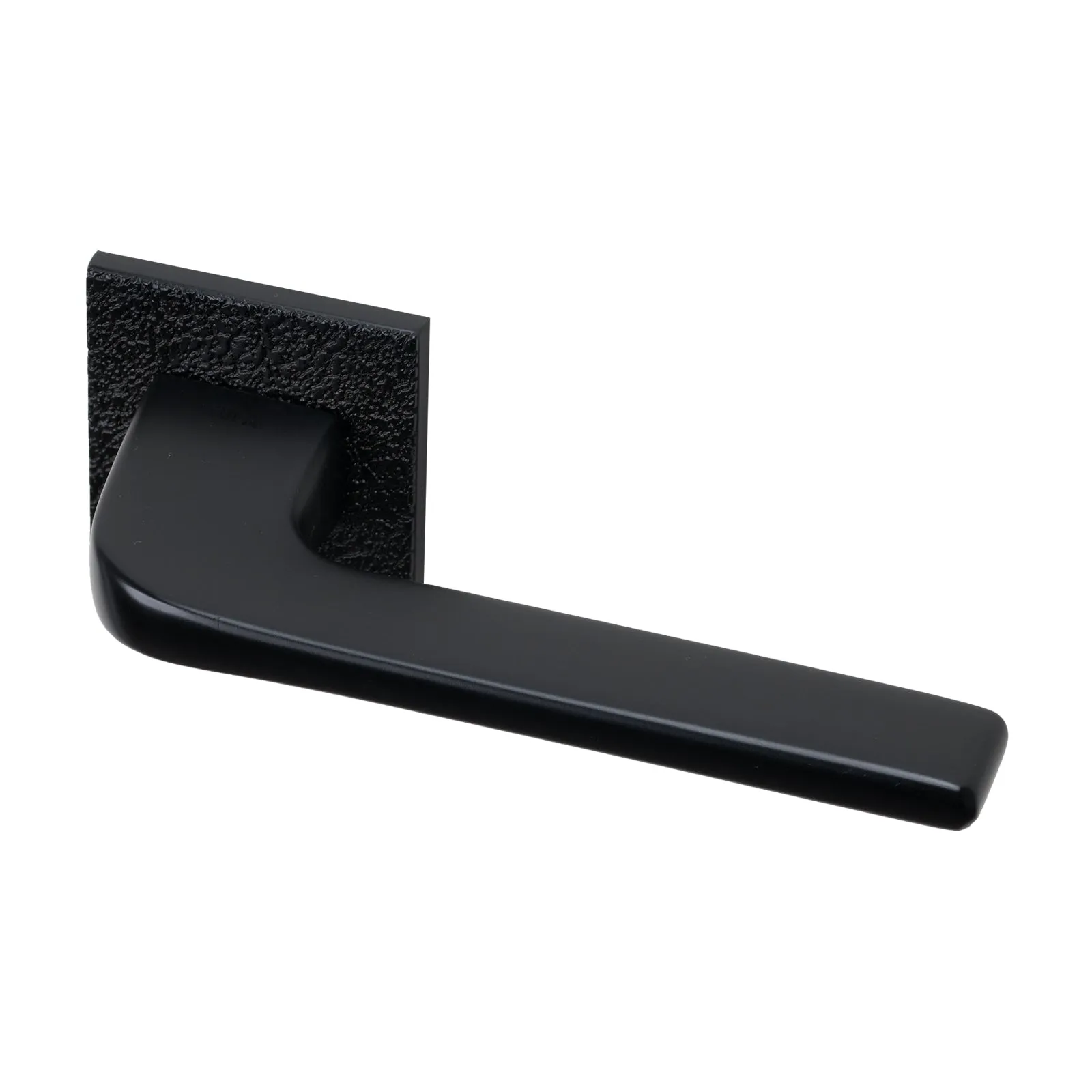 Tupai Perdrada Leather Rose Door Handles