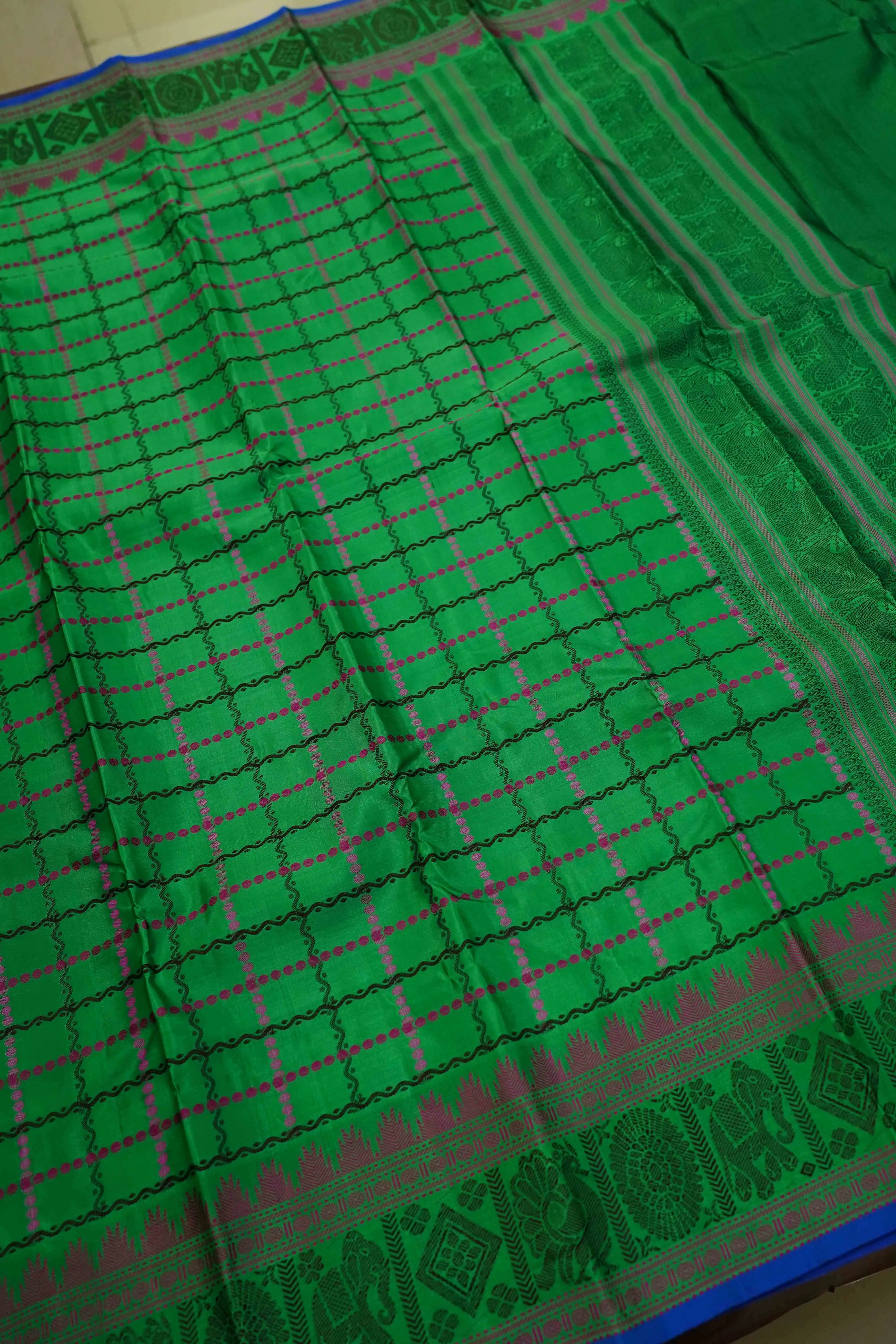 WATER MELON GREEN  KANCHIVARAM SILK SAREE